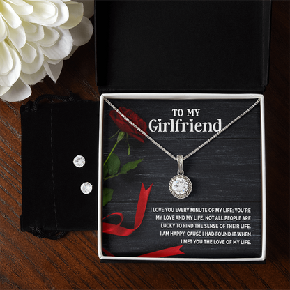 Memorable gift for my girlfriend - Gift Junction 