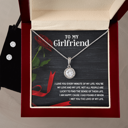 Memorable gift for my girlfriend - Gift Junction 